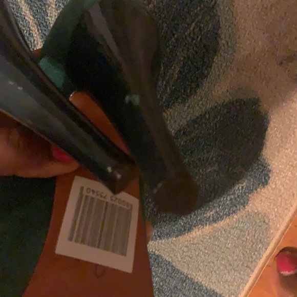 Beautiful Suede and Patent Heels 👠 🤩❤️ - Picture 8 of 9